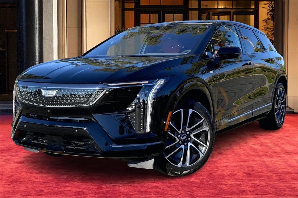 2026 Cadillac OPTIQ Premium Sport RWD