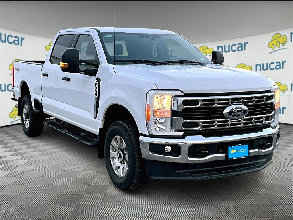 2023 Ford F-350 Super Duty XLT Crew Cab 4WD