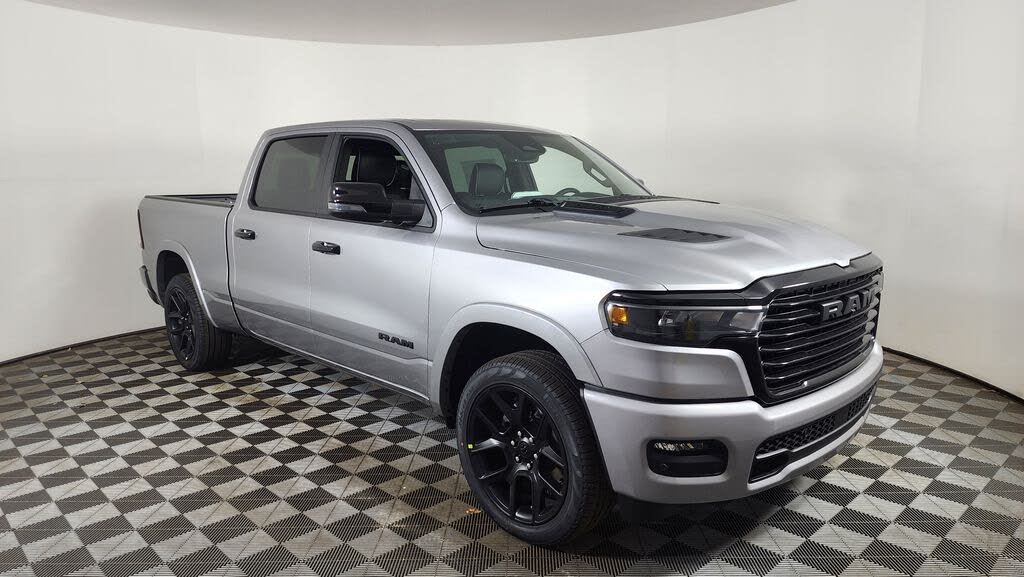 2026 RAM 1500 Laramie Crew Cab 4WD