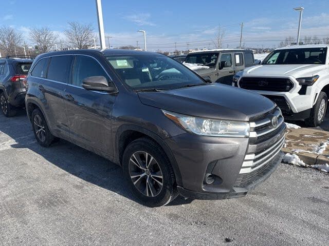 2017 Toyota Highlander LE