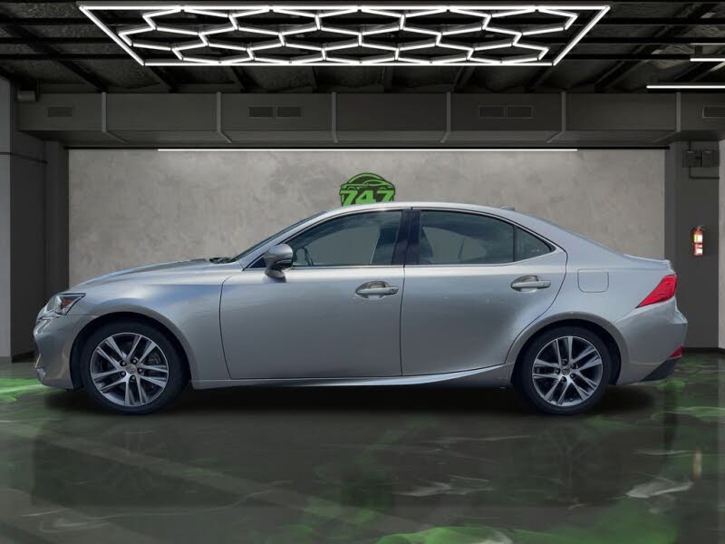 2019 Lexus IS 300 RWD