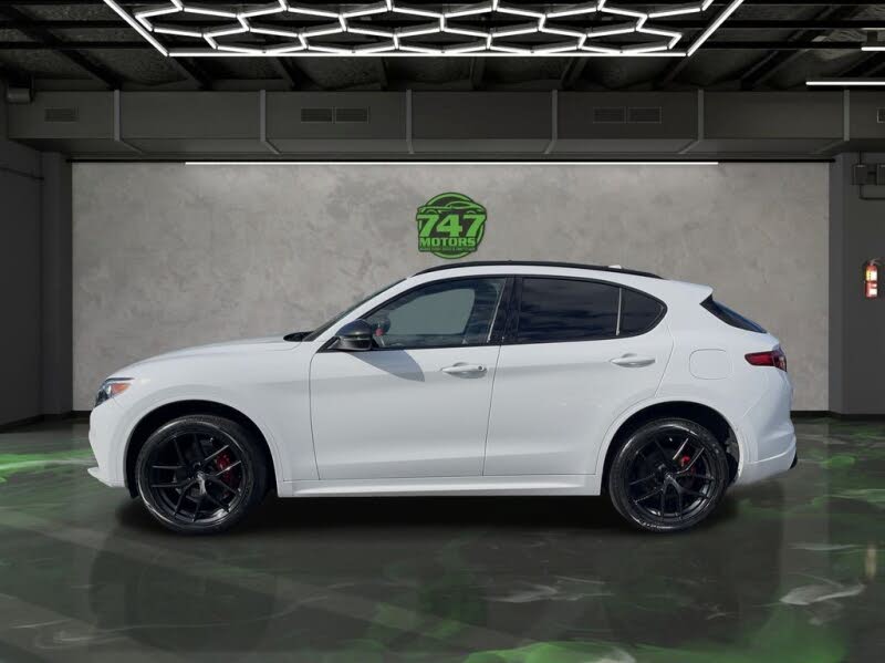 2020 Alfa Romeo Stelvio RWD