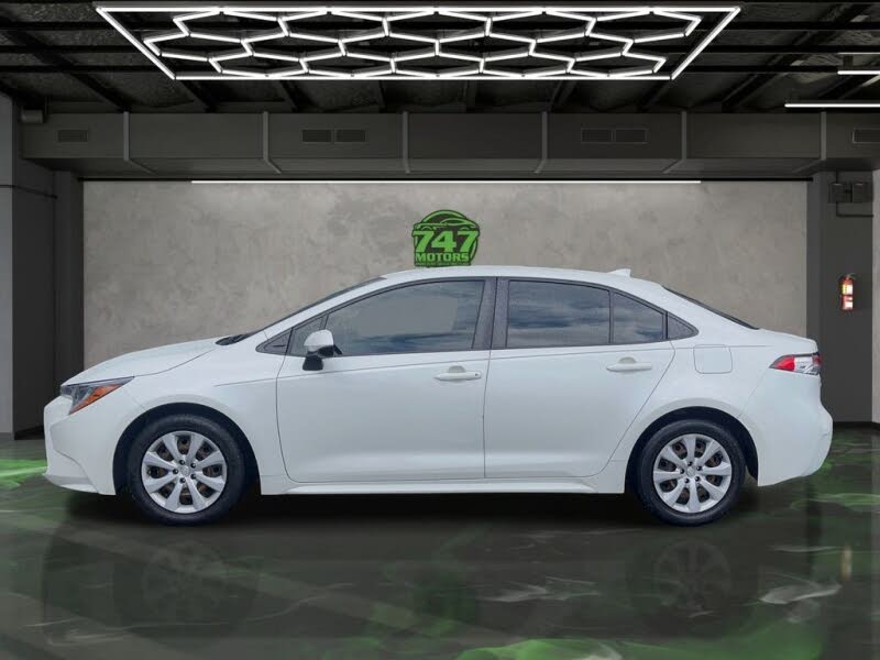 2020 Toyota Corolla LE FWD