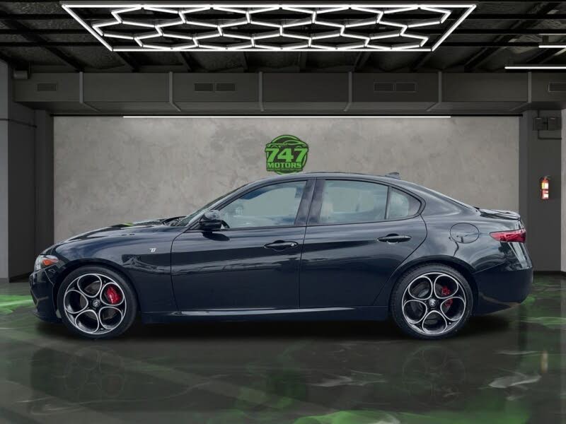 2022 Alfa Romeo Giulia Ti RWD
