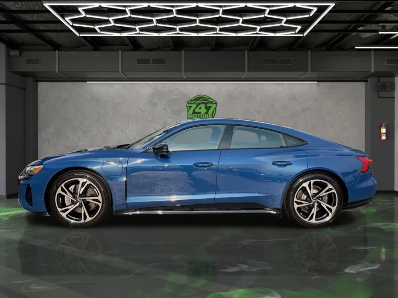 2022 Audi e-tron GT Premium Plus quattro AWD