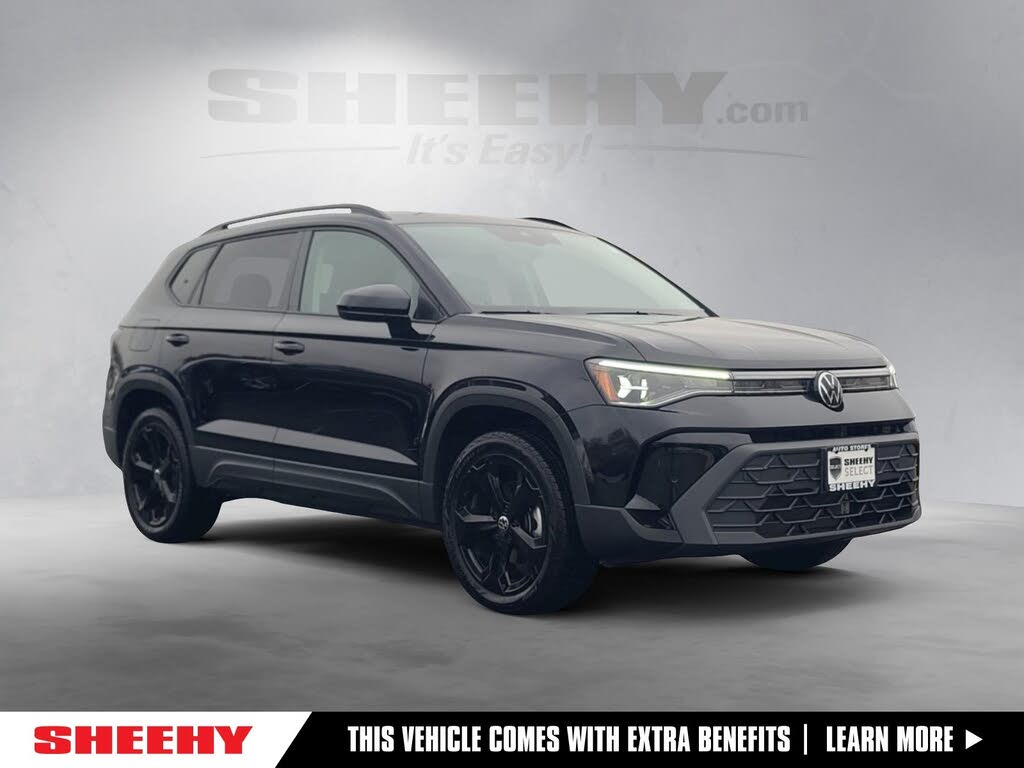 2025 Volkswagen Taos SE Black 4Motion