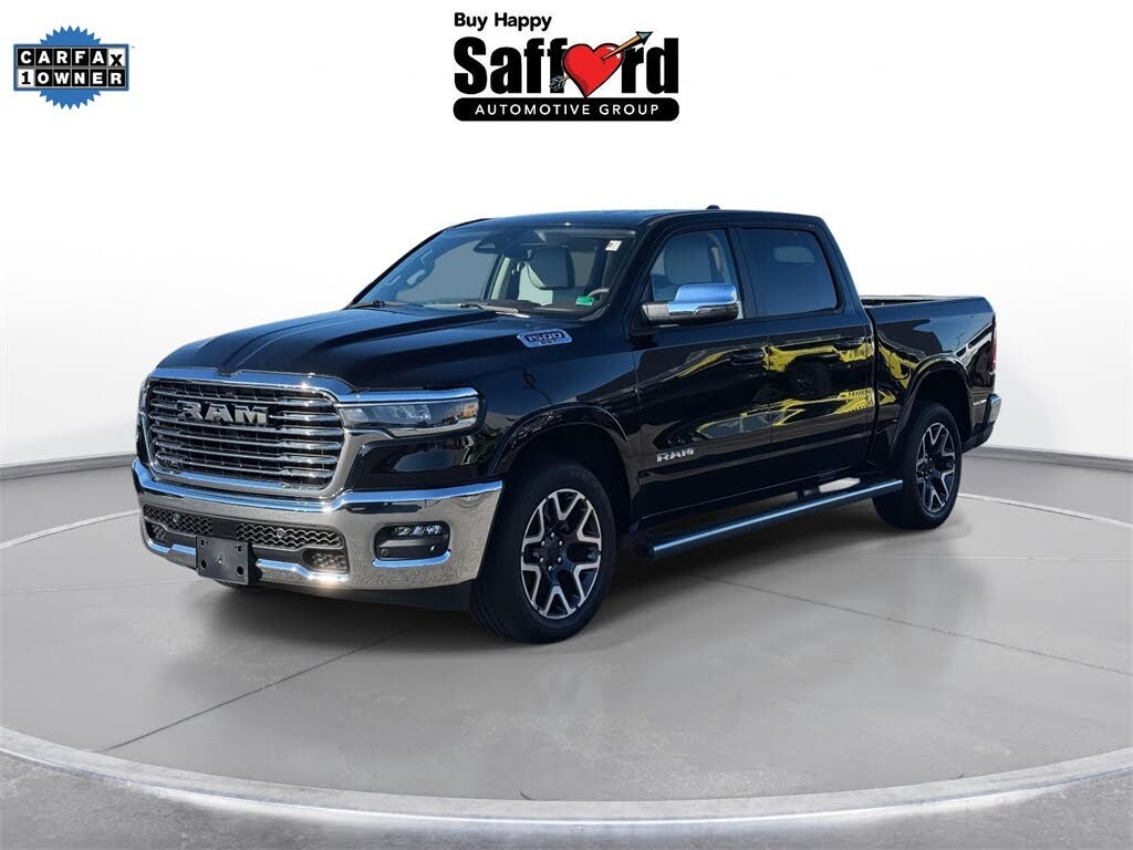 2025 RAM 1500 Laramie Crew Cab 4WD