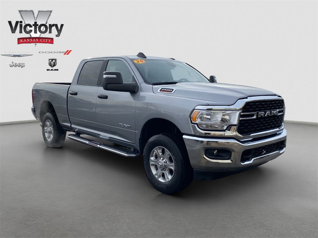 2024 RAM 2500 Big Horn Crew Cab 4WD