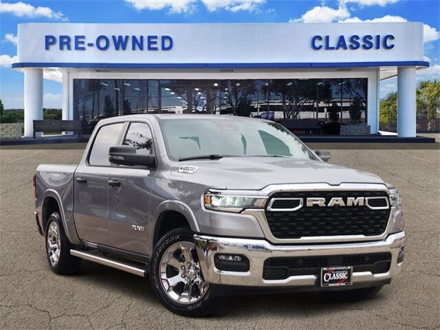 2025 RAM 1500 Big Horn Crew Cab 4WD