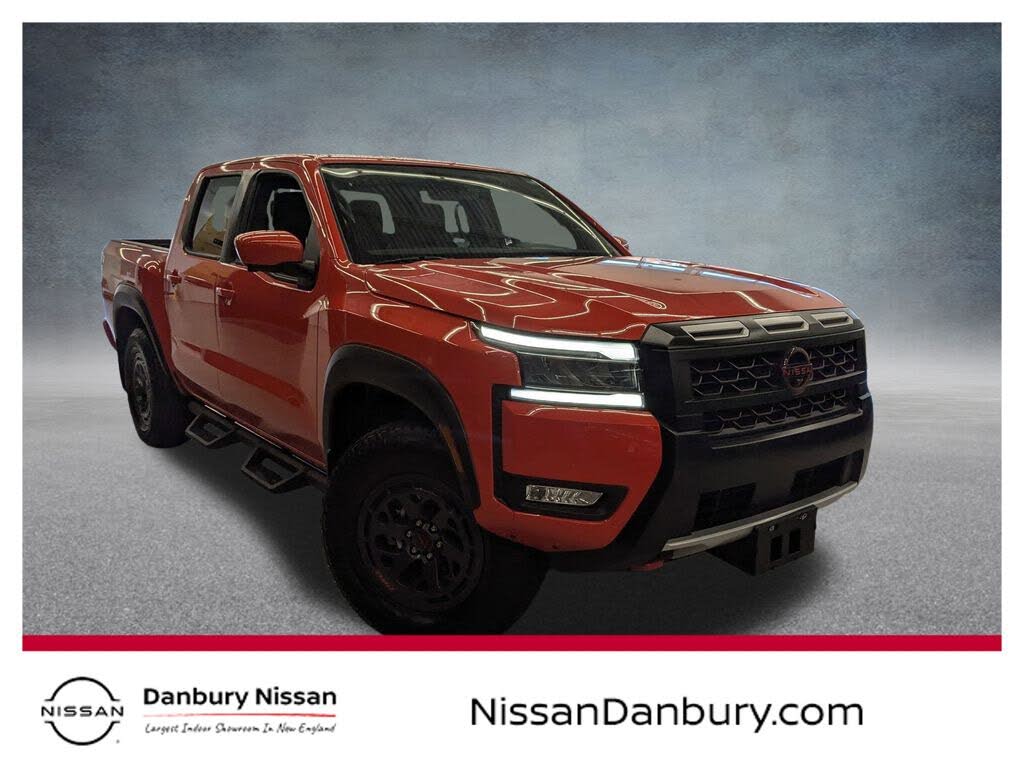 2025 Nissan Frontier PRO-4X Crew Cab 4WD