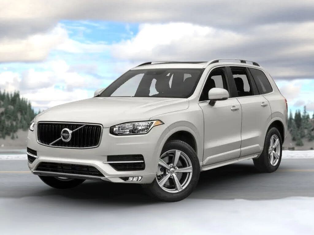 2018 Volvo XC90 T6 Momentum AWD