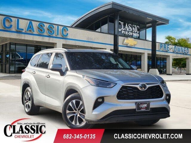 2024 Toyota Highlander XLE FWD
