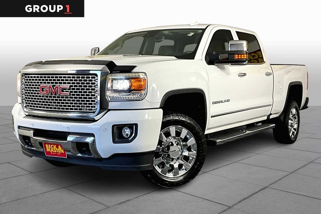 2016 GMC Sierra 2500HD Denali Crew Cab SB 4WD