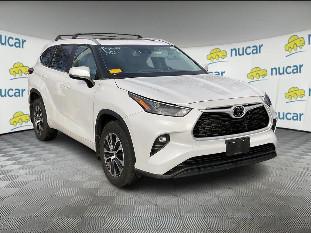 2023 Toyota Highlander XLE AWD