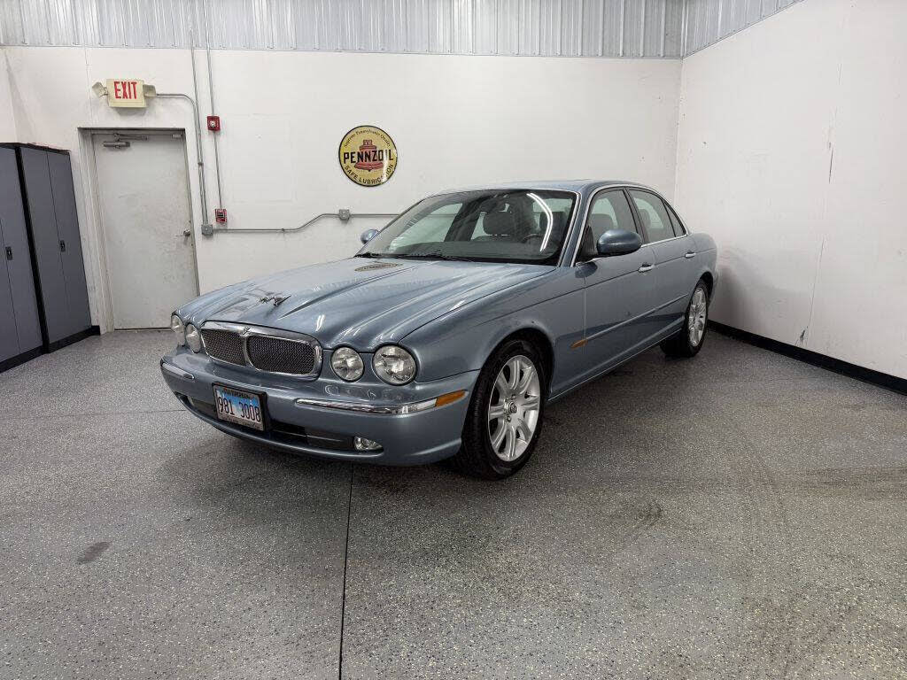 2004 Jaguar XJ-Series XJ8 RWD