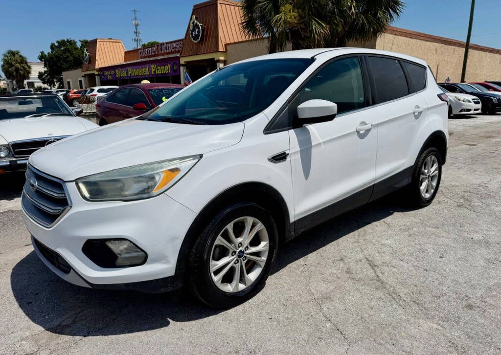 2017 Ford Escape SE FWD