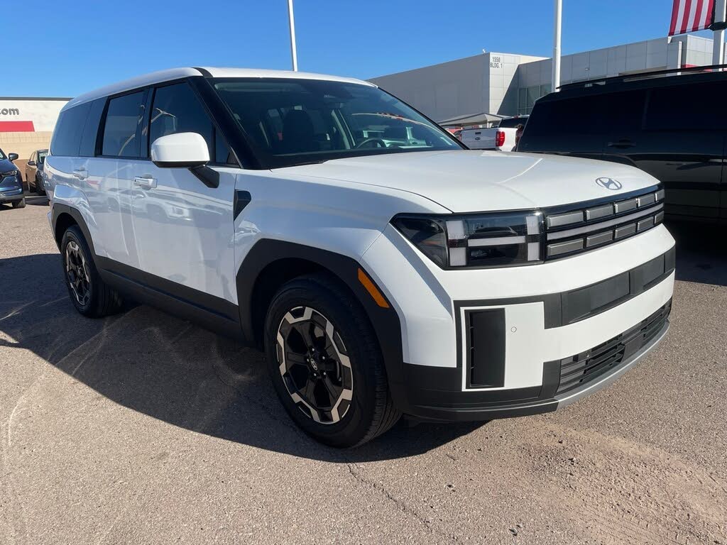 2025 Hyundai Santa Fe SE FWD