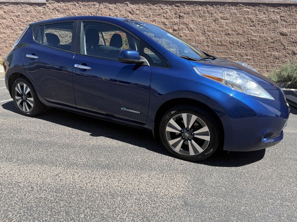2017 Nissan LEAF S