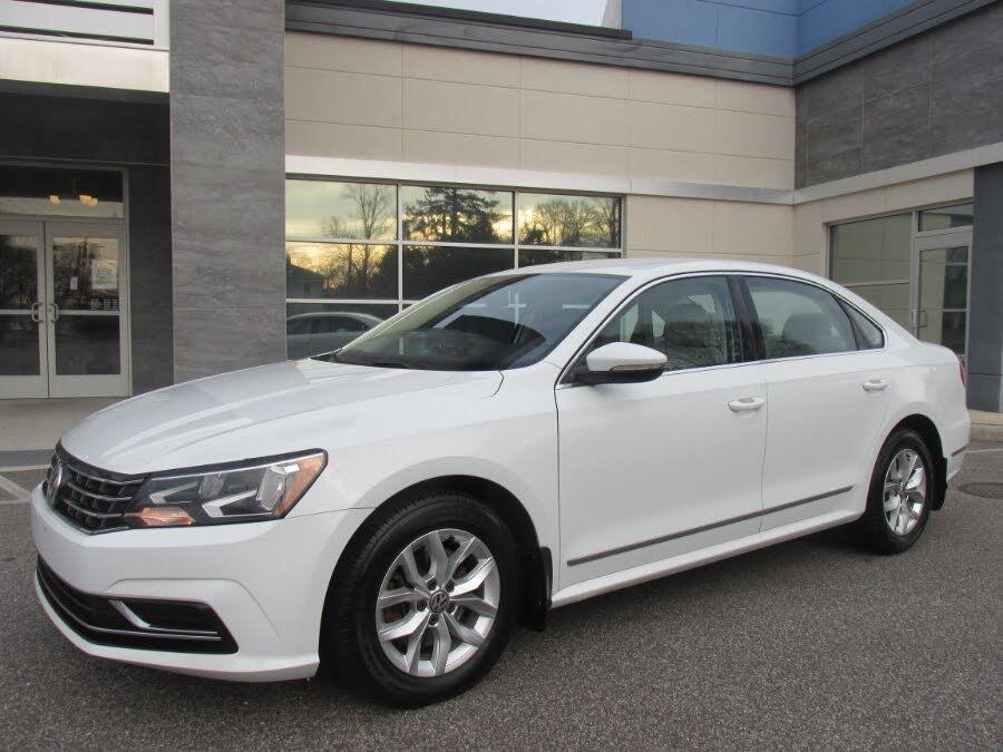 2017 Volkswagen Passat 1.8T S