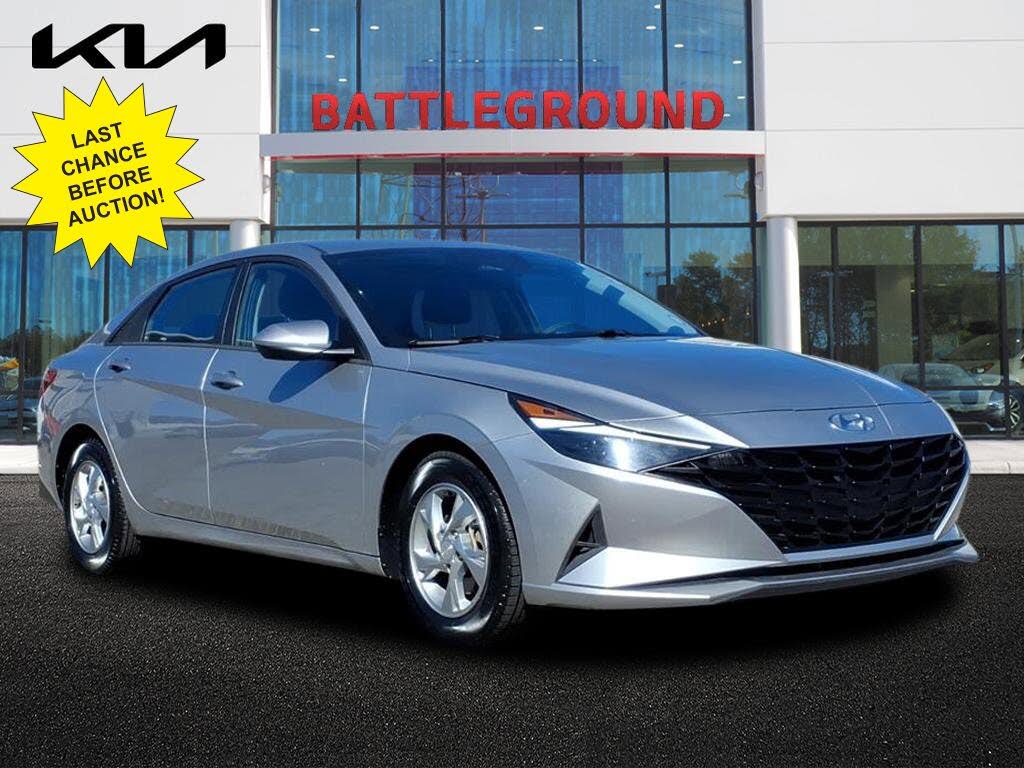 2023 Hyundai Elantra SE FWD
