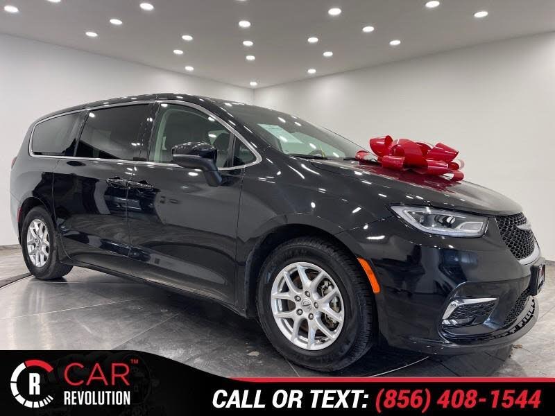 2023 Chrysler Pacifica Touring L FWD