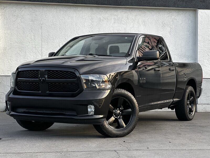2016 RAM 1500 Express Quad Cab RWD