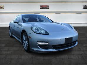 Porsche Panamera S RWD