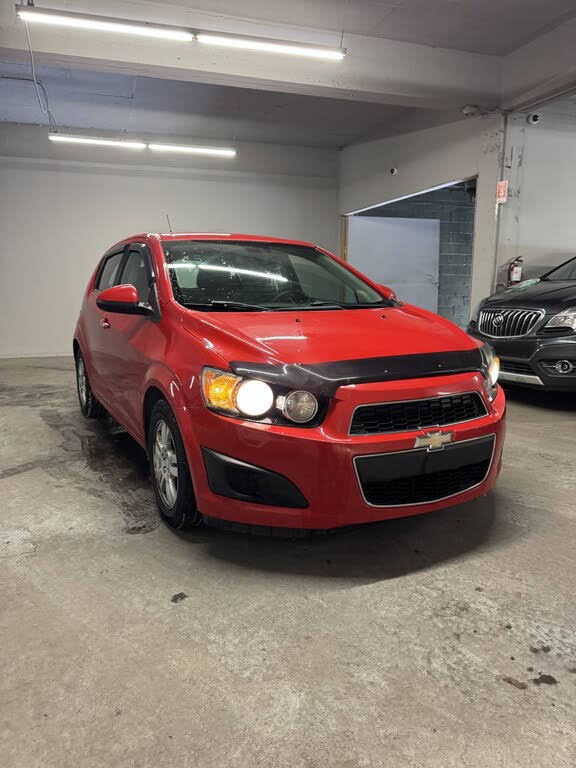 2013 Chevrolet Sonic LT Hatchback FWD