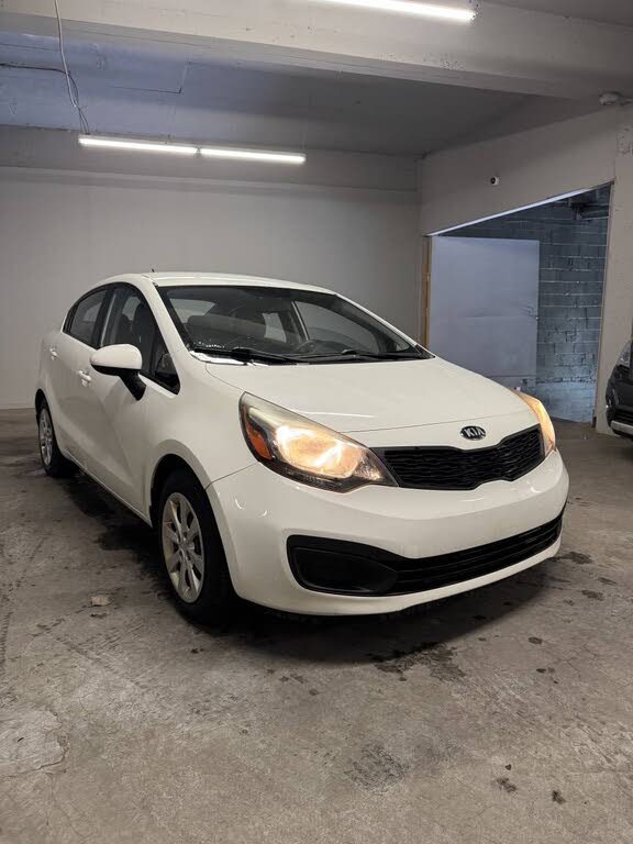 Kia Rio LX 2015