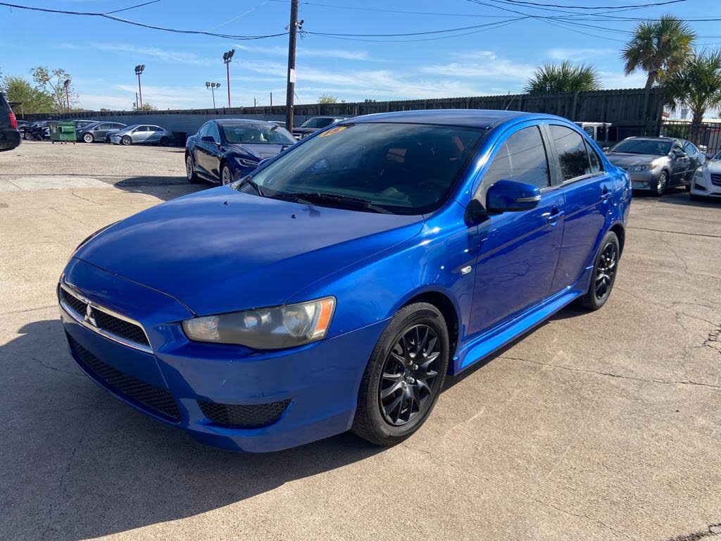 2015 Mitsubishi Lancer ES FWD