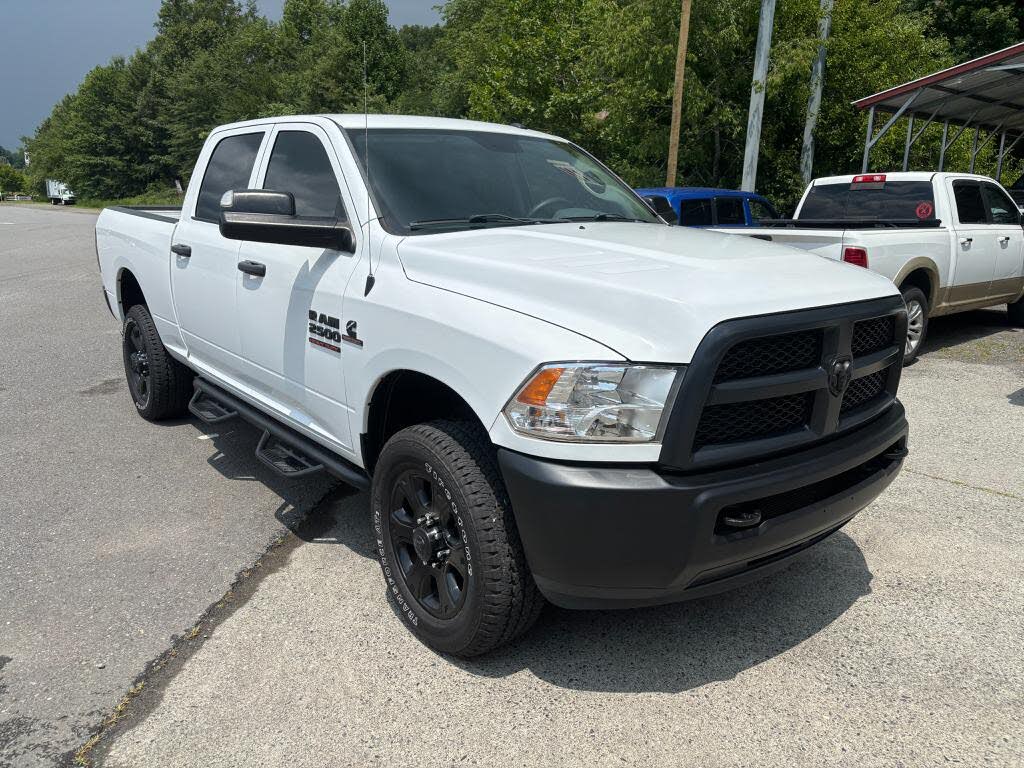 2017 RAM 2500 Tradesman Crew Cab 4WD