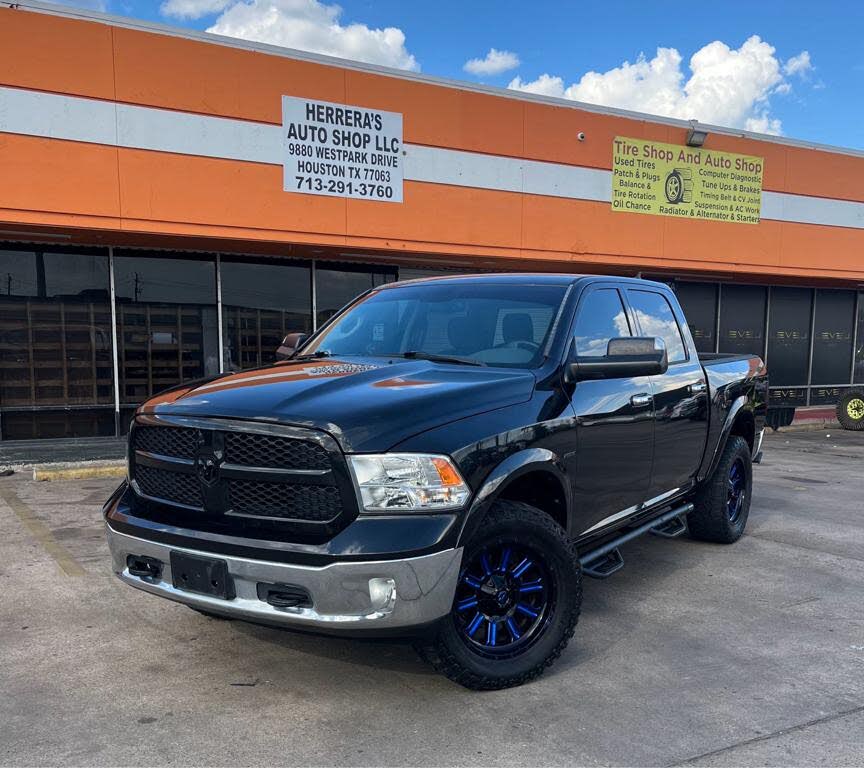 2018 RAM 1500 SLT Crew Cab 4WD