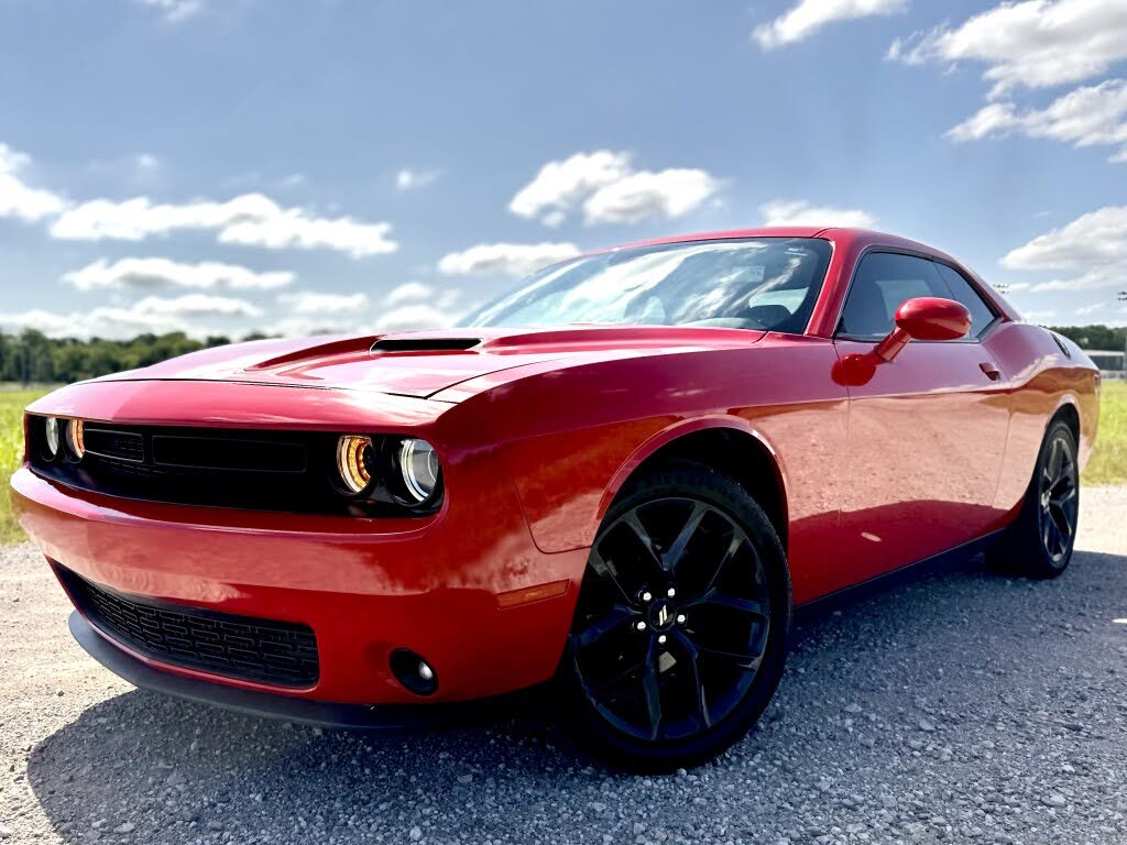 2019 Dodge Challenger SXT RWD