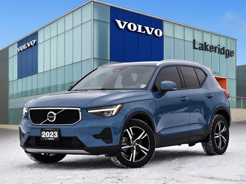 2023 Volvo XC40 B5 Core AWD
