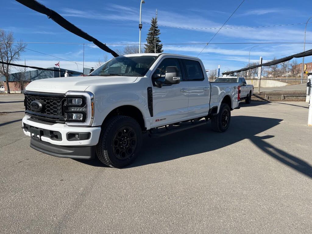 2025 Ford F-350 Super Duty Lariat Crew Cab 4WD