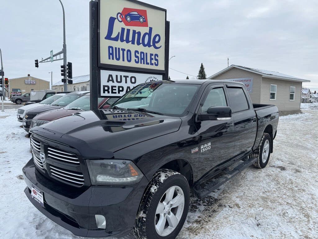 2015 RAM 1500 Sport Crew Cab 4WD
