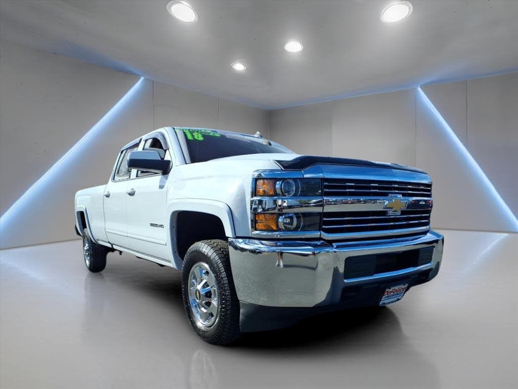 2018 Chevrolet Silverado 2500HD LT Crew Cab 4WD