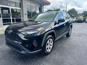 Toyota RAV4 LE FWD