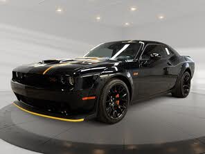 Dodge Challenger R/T Scat Pack Widebody RWD