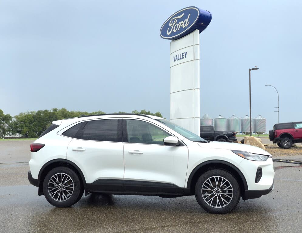 2025 Ford Escape Hybrid Plug-in FWD