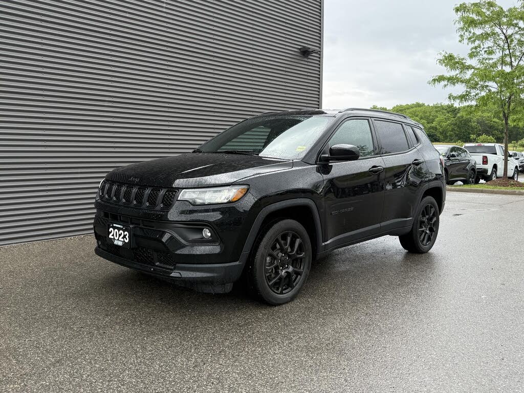 2023 Jeep Compass Altitude 4WD