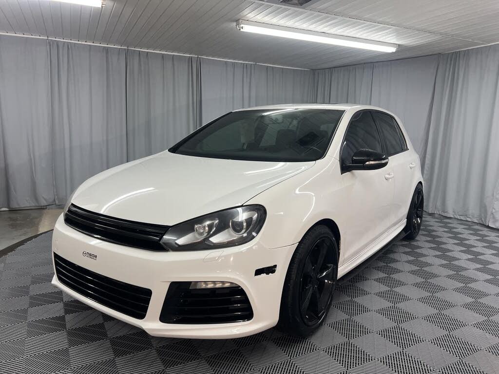 2012 Volkswagen Golf R 4-Door AWD