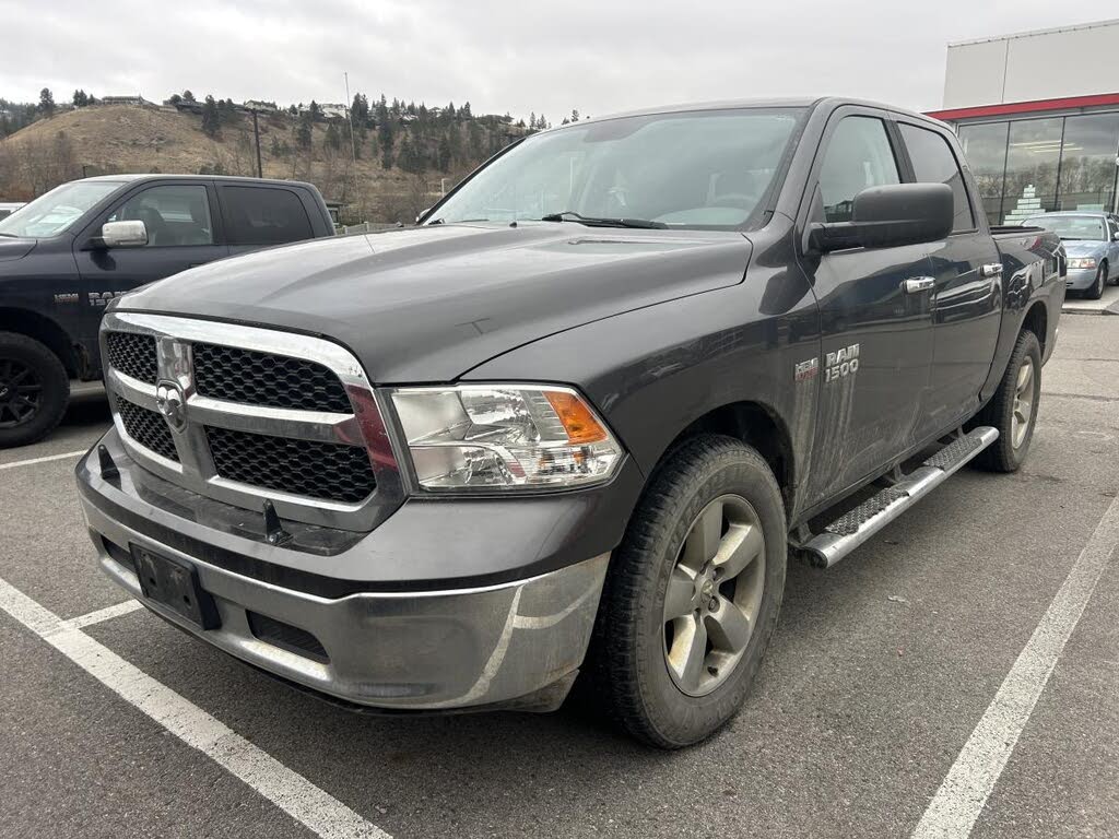 RAM 1500 SLT Crew Cab 4WD 2016