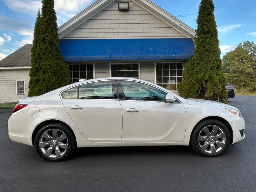 2017 Buick Regal Premium II Sedan AWD