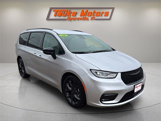 2026 Chrysler Pacifica Select FWD