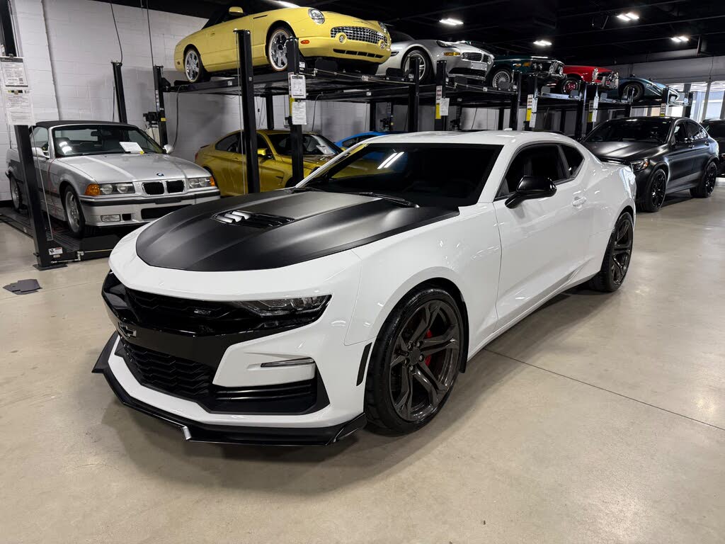 2019 Chevrolet Camaro 1SS Coupe RWD