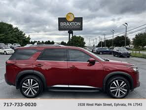 Nissan Pathfinder Platinum 4WD