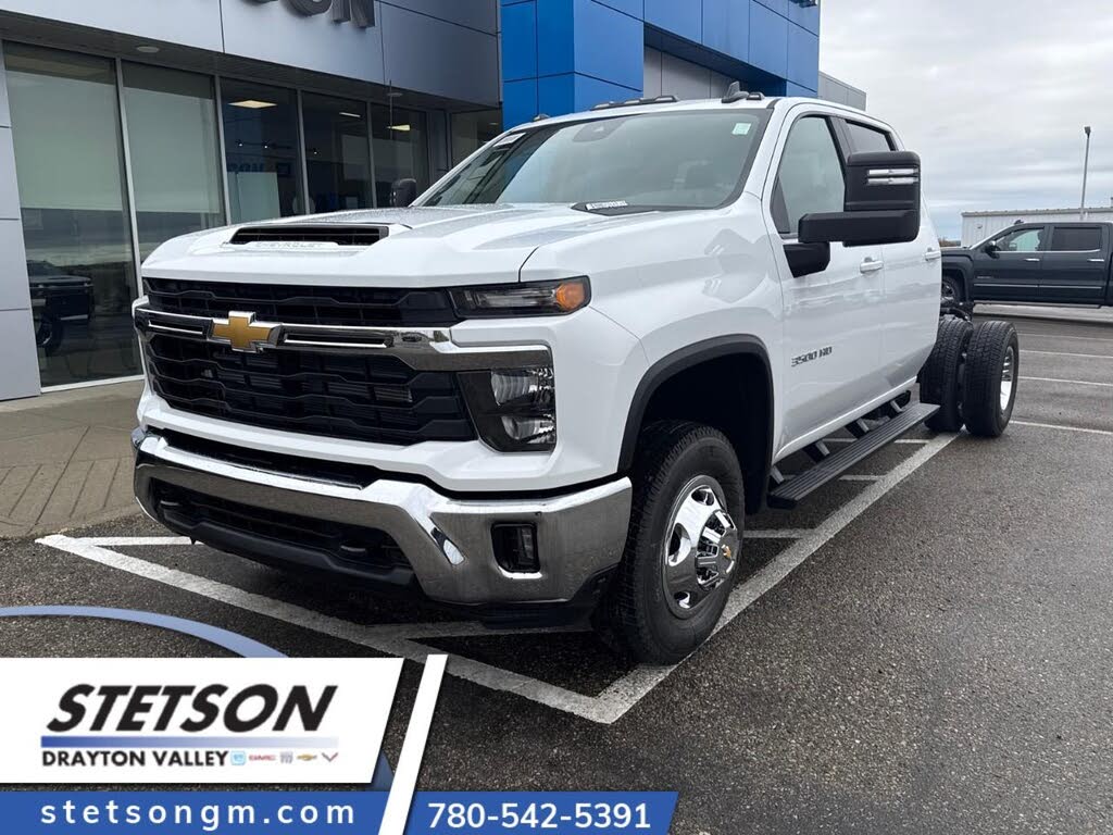 2026 Chevrolet Silverado 3500HD Chassis LT Crew Cab 4WD