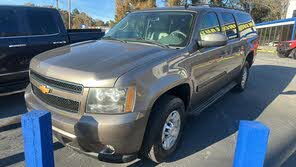 Chevrolet Suburban 2500 LT 4WD