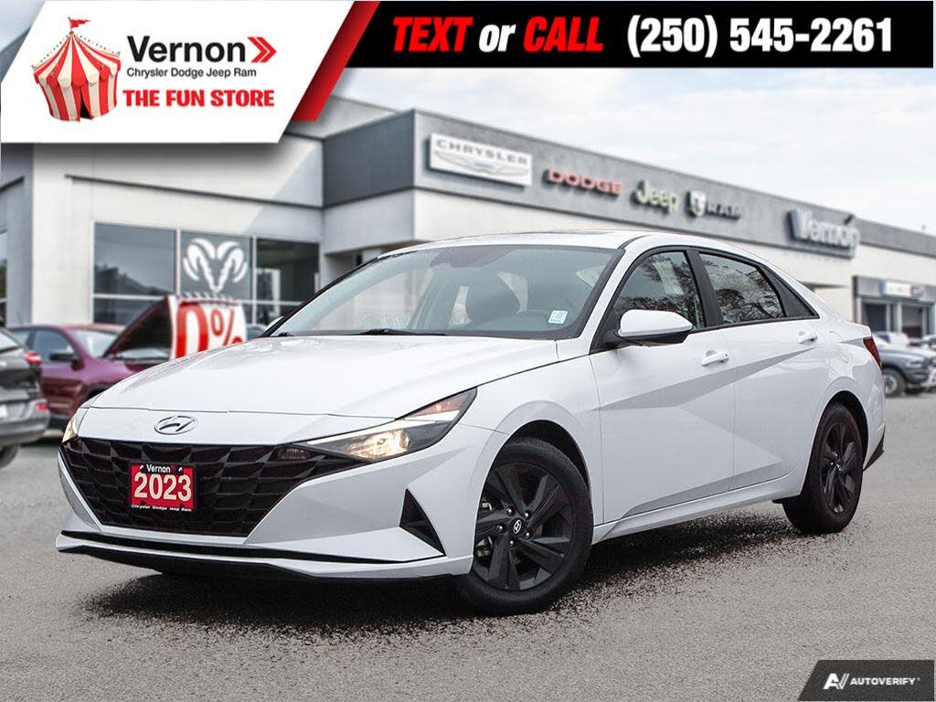 2023 Hyundai Elantra Preferred FWD